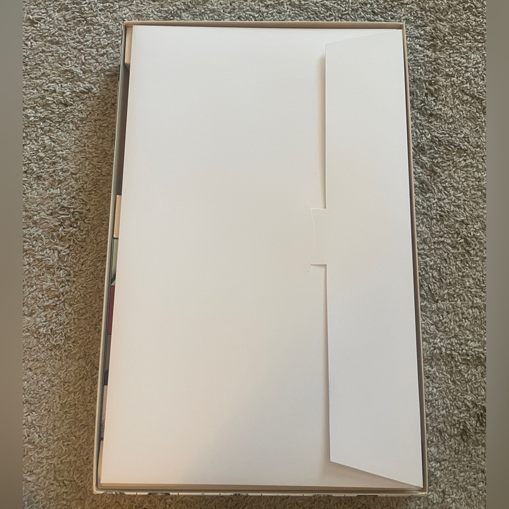Taylor Swift Eras VIP Merch Box - Picture 7 of 7